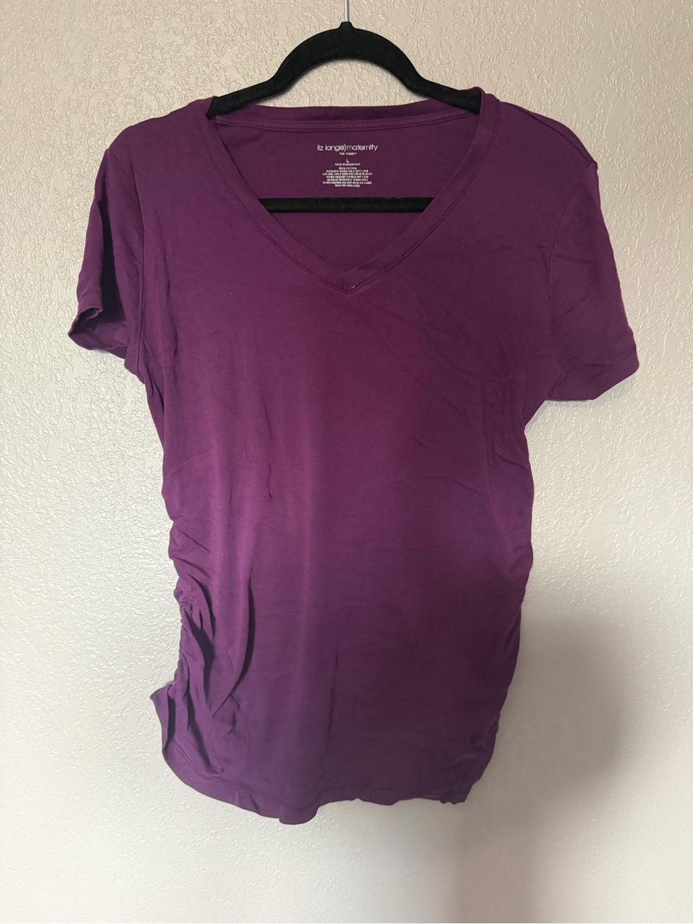 Liz Lange Purple V-Neck Short Sleeve Maternity Tee